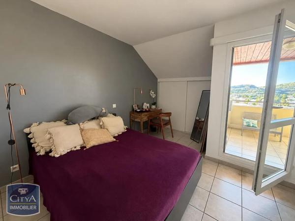 Appartement à louer 4 pièces 77.29m² Saint-Paul (97434)