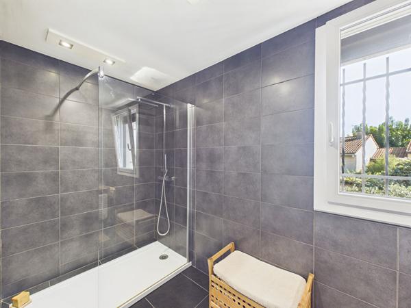 MAISON DE 110M² SUR PARCELLE DE 542M² 26000 VALENCE