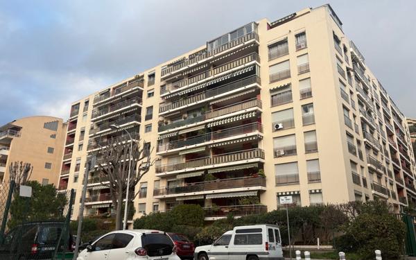 Appartement à vendre    2 pièces • 38 m2 Nice