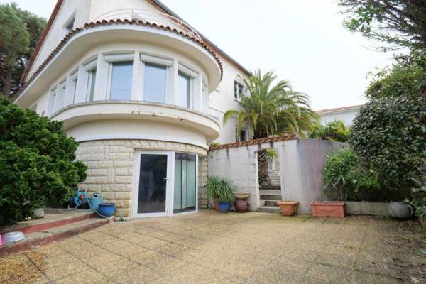 Royan Pontaillac , une villa remarquable !