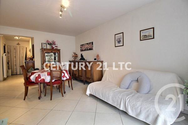 Appartement F3 à vendre  3 pièces - 75 m2 ST MAURICE - 94