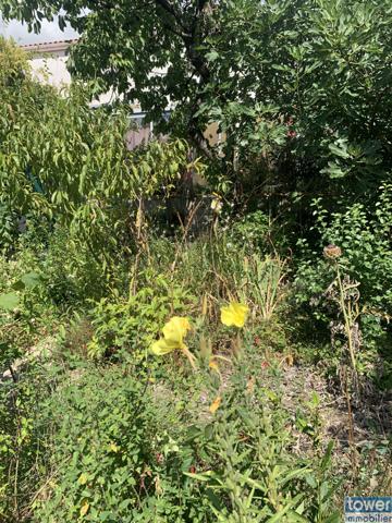 SAINT -JEAN- D' ANGELY 17400 - Maison 4 piéces de 92 m² sur un terrain de 240 m², avec un garage et sous sol