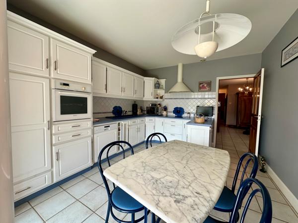 Maison 5 pièce(s) 4 chambre(s) 188.04 m²