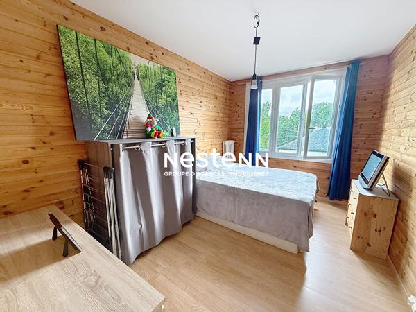 TOURS SUD bel appartement lumineux Type 5 avec balcon SECTEUR CALME