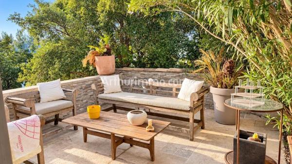 Vente                                                      Villa
                        
                     5 pièces                                         à Sainte-Maxime