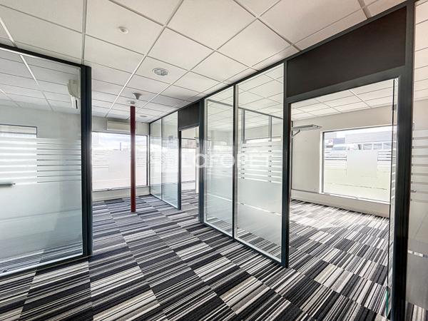 Location local commercial Vesoul - 23 pièce(s) - 383 m² - 5 900 € par mois