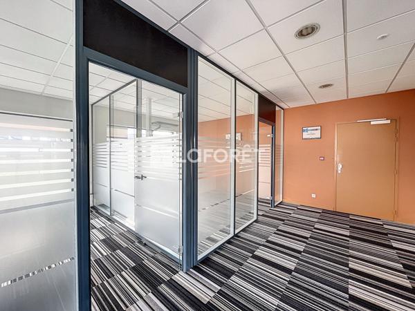 Location local commercial Vesoul - 23 pièce(s) - 383 m² - 5 900 € par mois