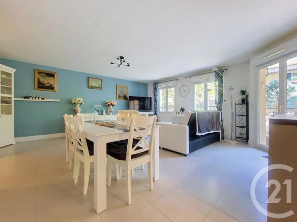 Appartement F4 à vendre  4 pièces - 90,77 m 2   DRAGUIGNAN  - 83