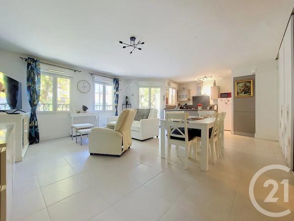 Appartement F4 à vendre  4 pièces - 90,77 m 2   DRAGUIGNAN  - 83