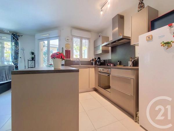Appartement F4 à vendre  4 pièces - 90,77 m 2   DRAGUIGNAN  - 83