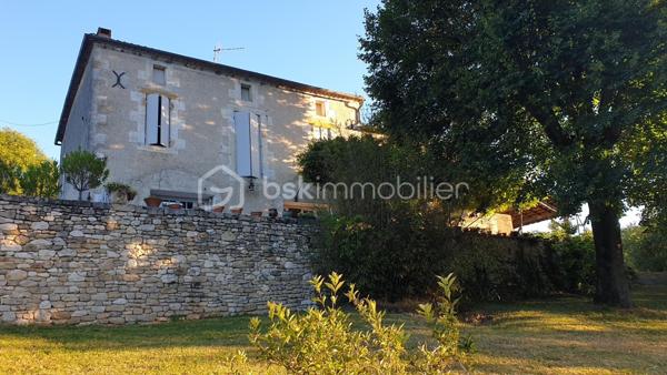 Maison ancienne de 143,73 m²
