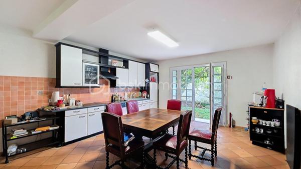 Maison ancienne de 143,73 m²