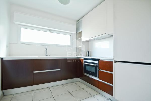 2 PIÈCES - 54 m² - BORDS DE SEINE -- BALCON - PARKING