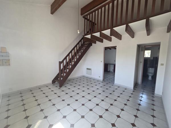 CREON APPARTEMENT T2 BIS AVEC PARKING