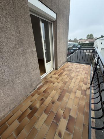 CREON APPARTEMENT T2 BIS AVEC PARKING