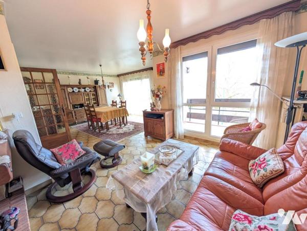 Maison T6 avec jardin et garage en sous-sol