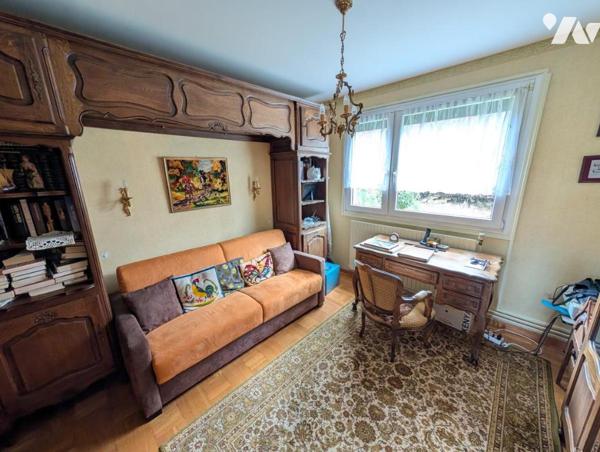 Maison T6 avec jardin et garage en sous-sol