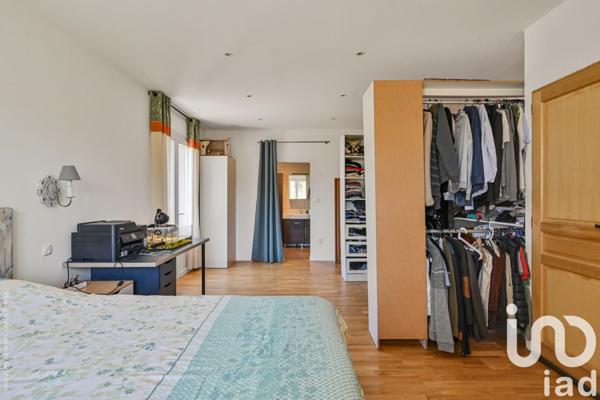 Maison à vendre 8 pièces 233 m² Aubagne