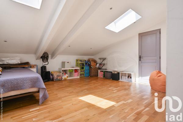 Maison à vendre 8 pièces 233 m² Aubagne