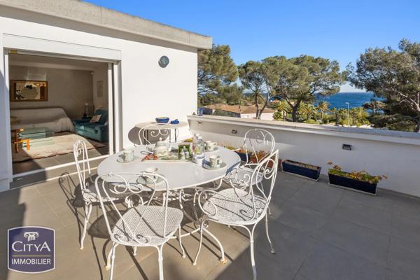 Appartement à vendre 3 pièces 87m² Roquebrune-sur-Argens (83380)