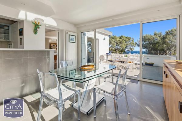 Appartement à vendre 3 pièces 87m² Roquebrune-sur-Argens (83380)