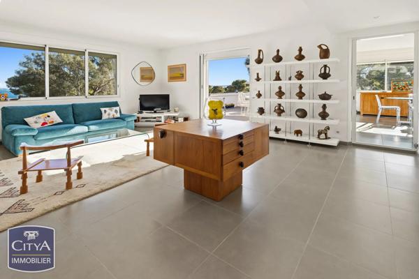 Appartement à vendre 3 pièces 87m² Roquebrune-sur-Argens (83380)