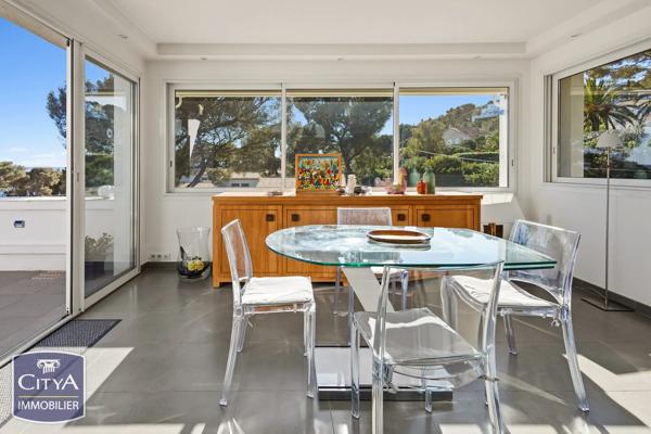 Appartement à vendre 3 pièces 87m² Roquebrune-sur-Argens (83380)