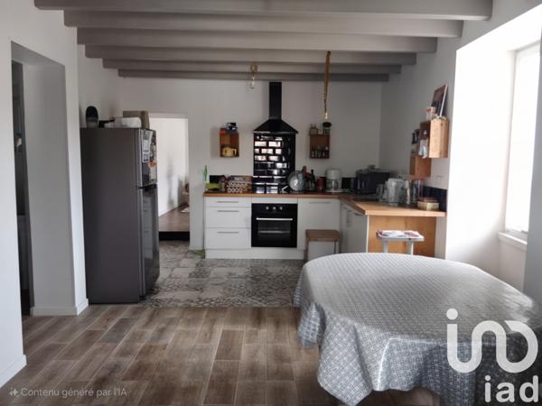 Maison à vendre 6 pièces 143 m² Saint-Hilaire-la-Palud