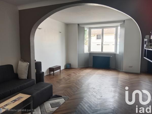 Maison à vendre 6 pièces 143 m² Saint-Hilaire-la-Palud