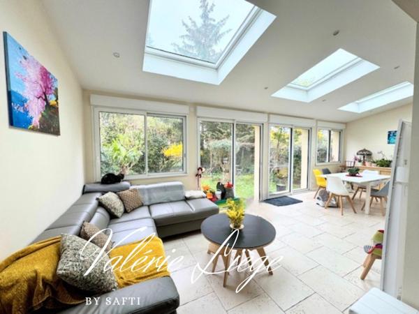 RARE en plein centre ville, 10 minutes à pied de la gare