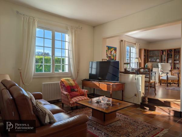 Lavardac (47230) Villa de plain pied avec sous sol, piscine couverte et vue Pyrénées