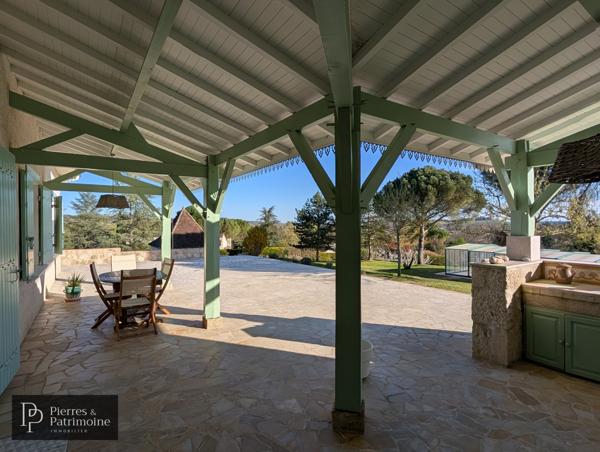 Lavardac (47230) Villa de plain pied avec sous sol, piscine couverte et vue Pyrénées