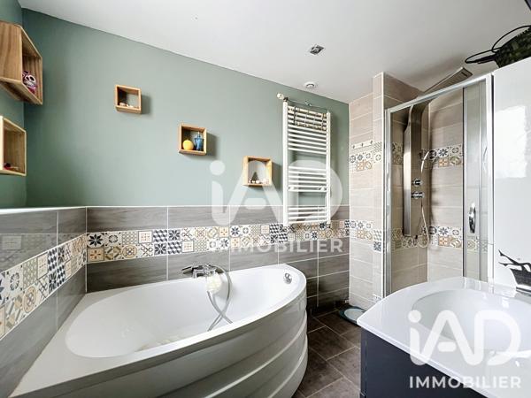 Maison à vendre 5 pièces 132 m² Saint-Martin-lez-Tatinghem