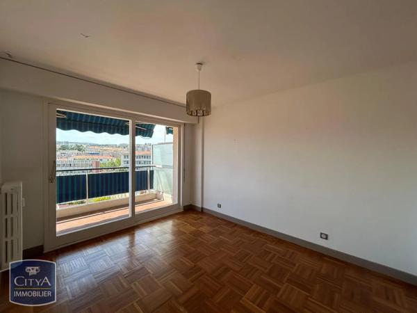 Appartement à louer 4 pièces 88.43m² Cannes (06400)
