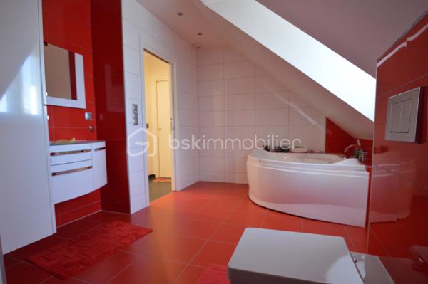 Maison contemporaine de 236 m²