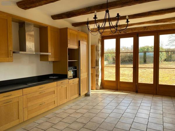 Maison individuelle à vendre à Saint-Bonnet-de-Joux en Saône-et-Loire (71220), ref : M-E-GA