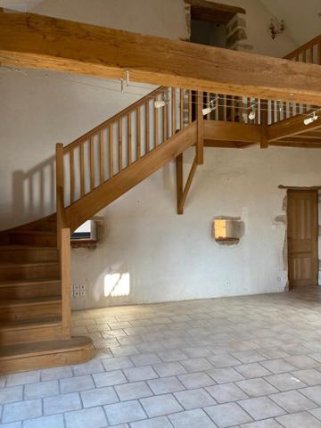 Maison individuelle à vendre à Saint-Bonnet-de-Joux en Saône-et-Loire (71220), ref : M-E-GA