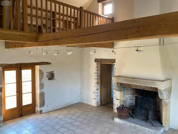 Maison individuelle à vendre à Saint-Bonnet-de-Joux en Saône-et-Loire (71220), ref : M-E-GA