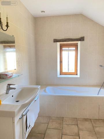 Maison individuelle à vendre à Saint-Bonnet-de-Joux en Saône-et-Loire (71220), ref : M-E-GA