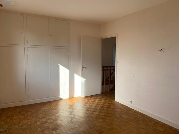 Maison individuelle à vendre à Saint-Bonnet-de-Joux en Saône-et-Loire (71220), ref : M-E-GA