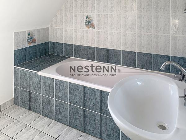 Appartement T3 en duplex à vendre dans le centre de Noyalo