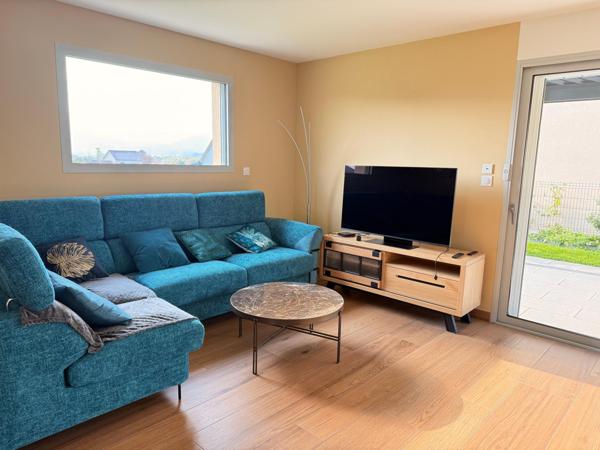 Maison de plain-pied de 2021, 2 ch, garage et jardin