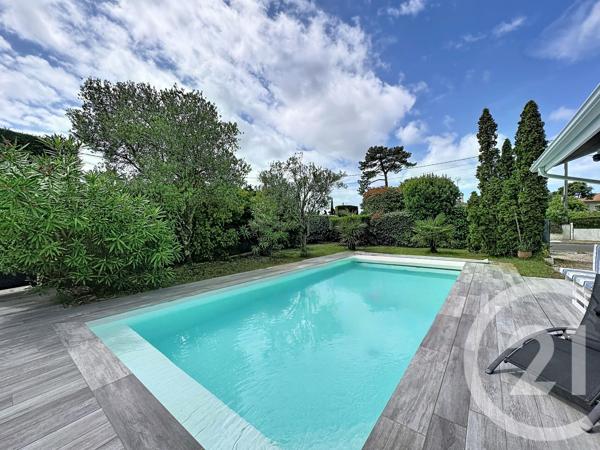 Maison à vendre  4 pièces - 130 m 2   LA TESTE DE BUCH  - 33