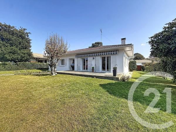 Maison à vendre  4 pièces - 130 m 2   LA TESTE DE BUCH  - 33