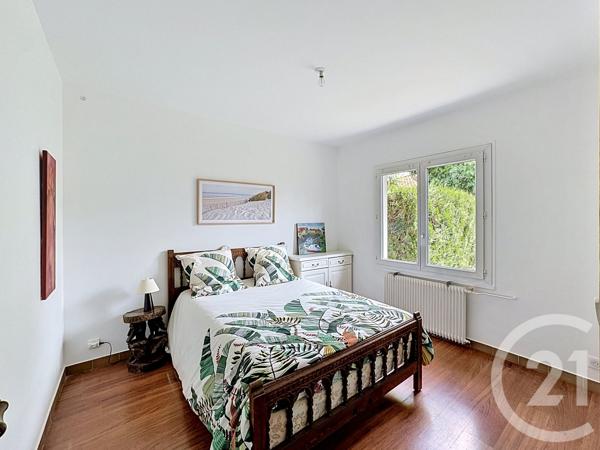 Maison à vendre  4 pièces - 130 m 2   LA TESTE DE BUCH  - 33