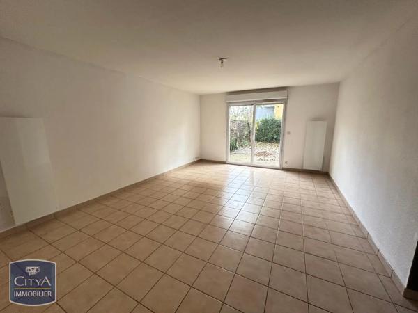 Appartement à louer 4 pièces 82.83m² Bagnères-de-Bigorre (65200)