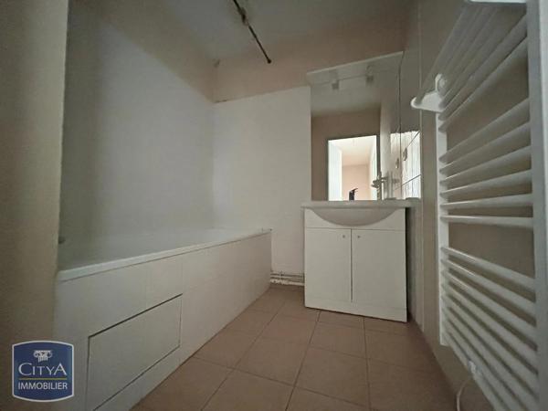 Appartement à louer 4 pièces 82.83m² Bagnères-de-Bigorre (65200)