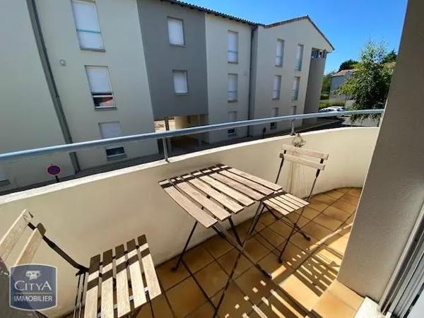 Appartement à louer 3 pièces 49.28m² Poitiers (86000)