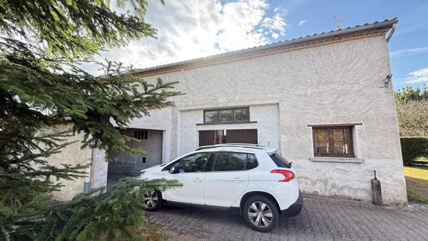 Bas-et-Lezat (63310) Viager occupé Monsieur 86 ans et Dame 85 ans - Maison plain-pied avec dépendance et terrain