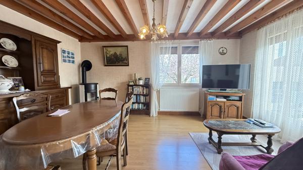 Bas-et-Lezat (63310) Viager occupé Monsieur 86 ans et Dame 85 ans - Maison plain-pied avec dépendance et terrain